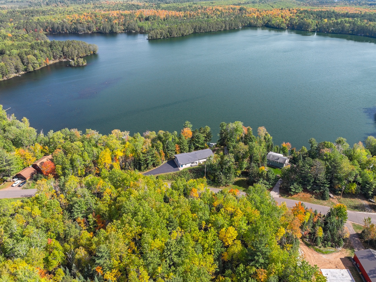 Mercer, Wisconsin, 54547, United States, 3 Bedrooms Bedrooms, ,3 BathroomsBathrooms,Residential,For Sale,1978560