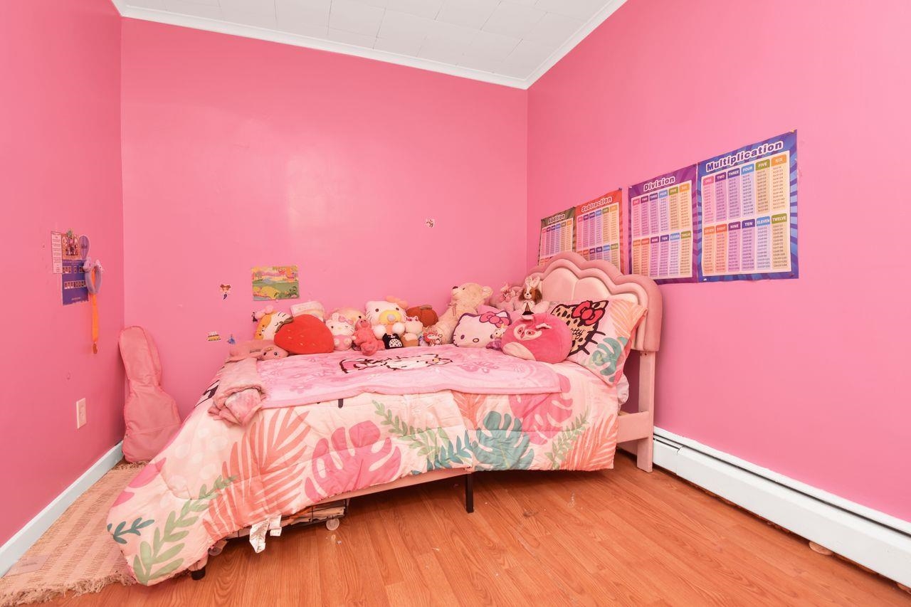 Bayonne, New Jersey, 07002, United States, 3 Bedrooms Bedrooms, ,1 BathroomBathrooms,Residential,For Sale,2000875