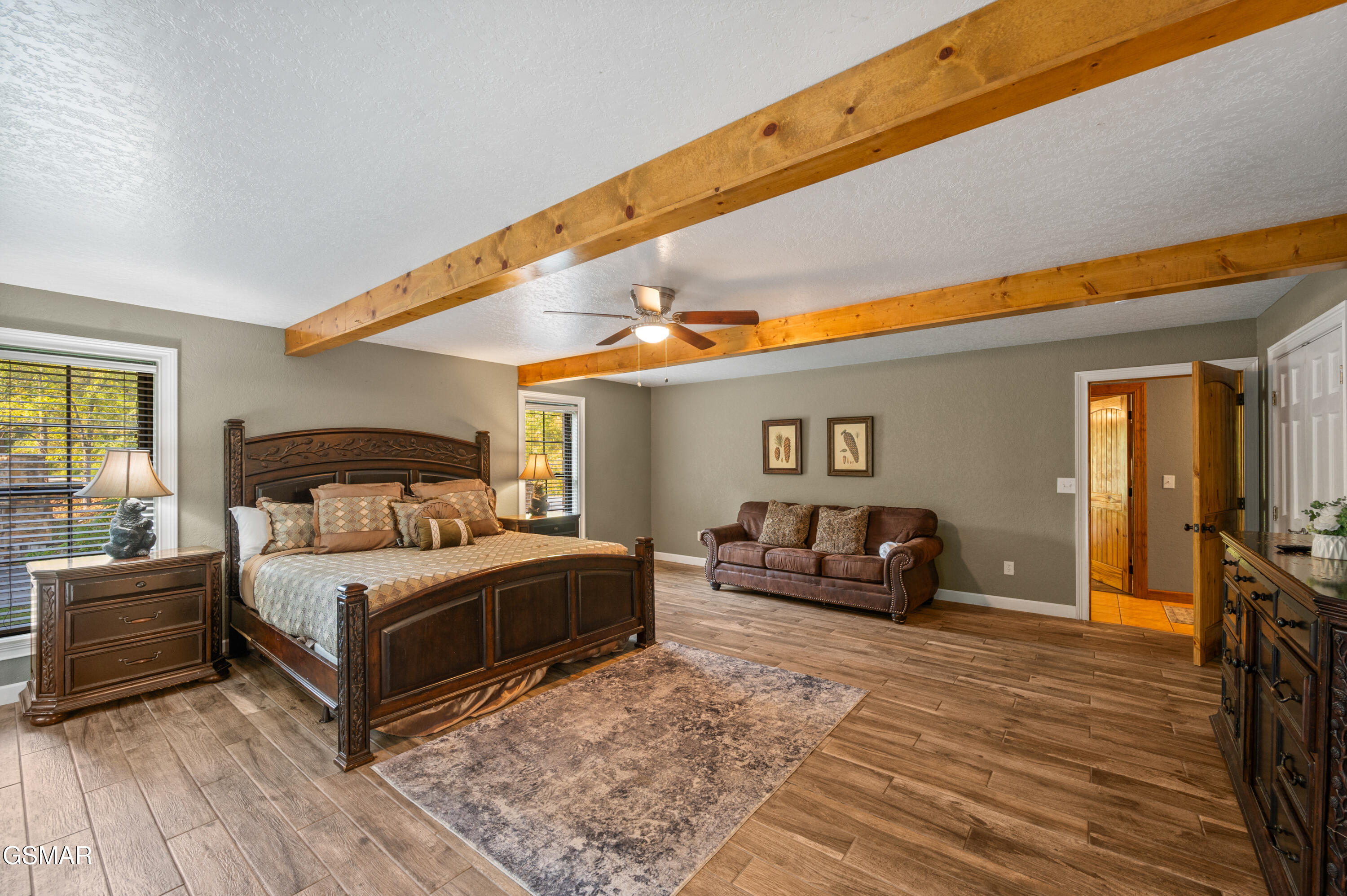 Sevierville, Tennessee, 37876, United States, 3 Bedrooms Bedrooms, ,5 BathroomsBathrooms,Residential,For Sale,1978747