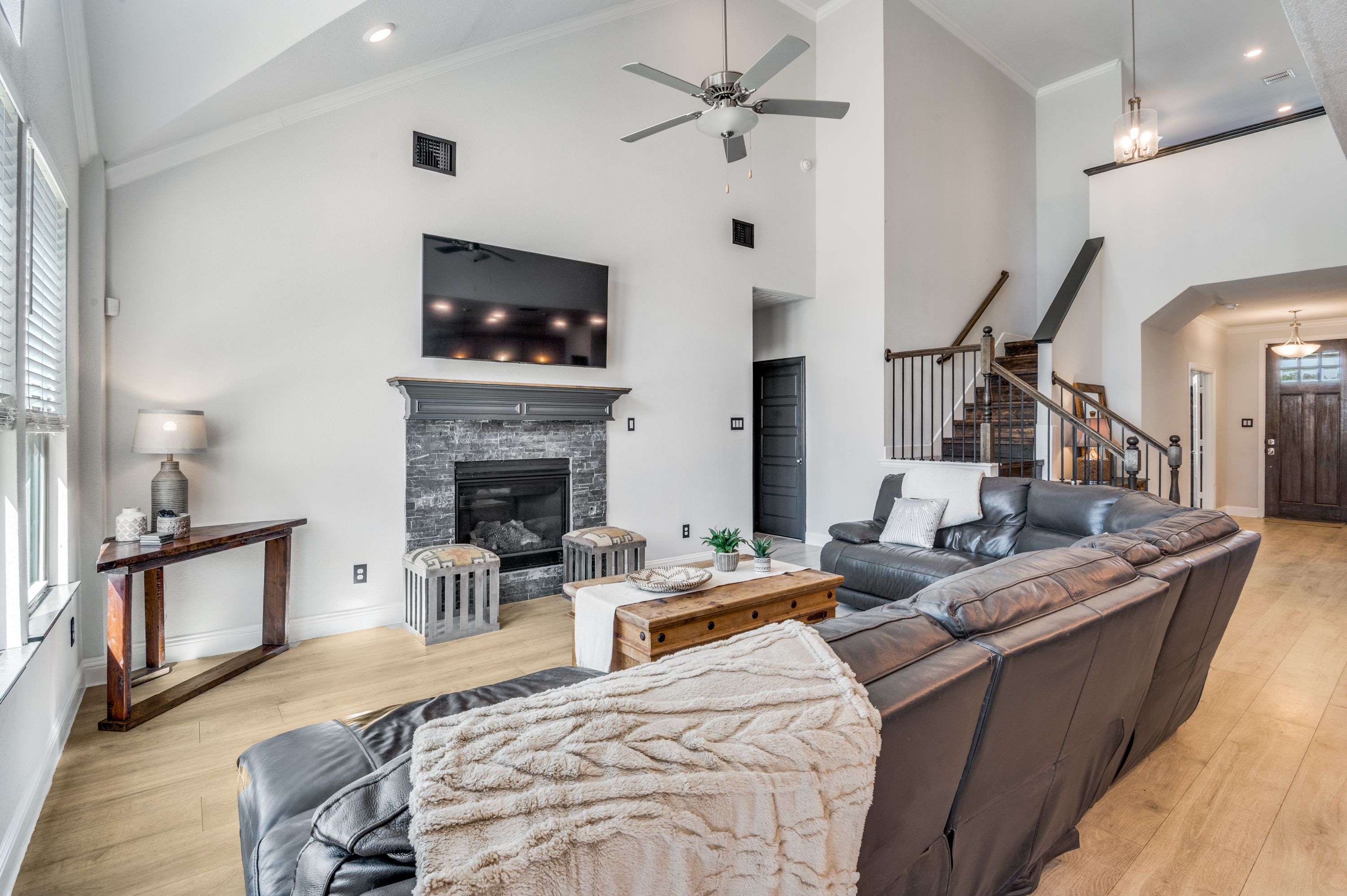  Burleson Beauty with Backyard Fun - 物件實景