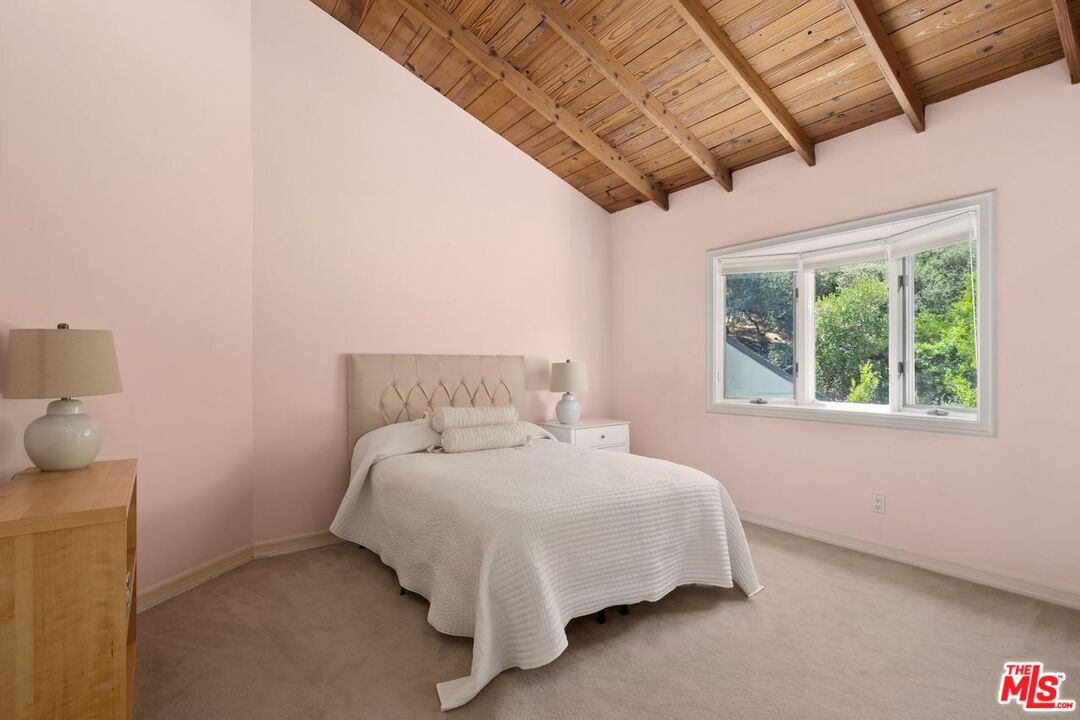 Calabasas, California, 91302, United States, 4 Bedrooms Bedrooms, ,3 BathroomsBathrooms,Residential,For Sale,1896554