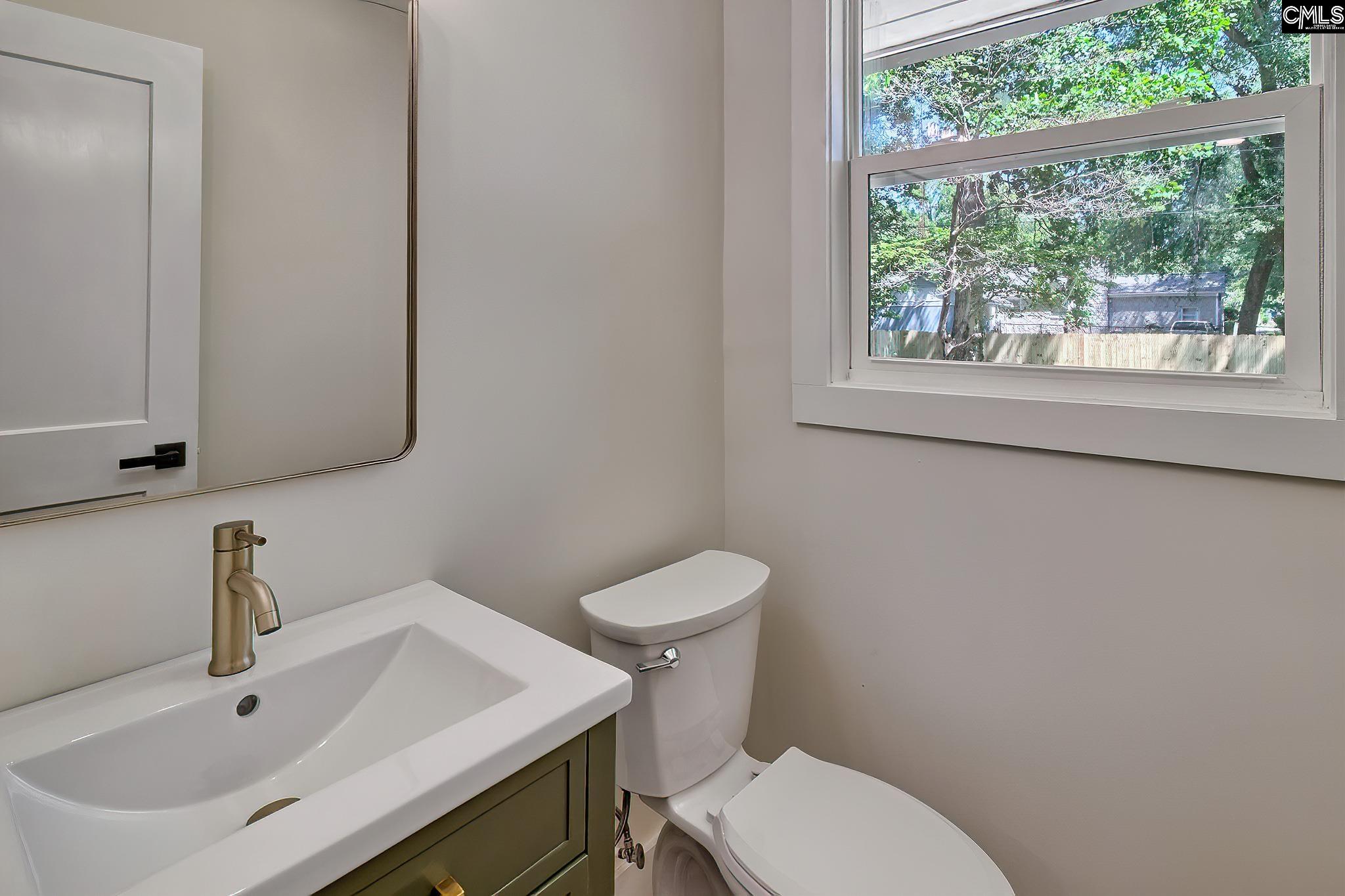 Cayce, South Carolina, 29033, United States, 3 Bedrooms Bedrooms, ,3 BathroomsBathrooms,Residential,For Sale,1875561