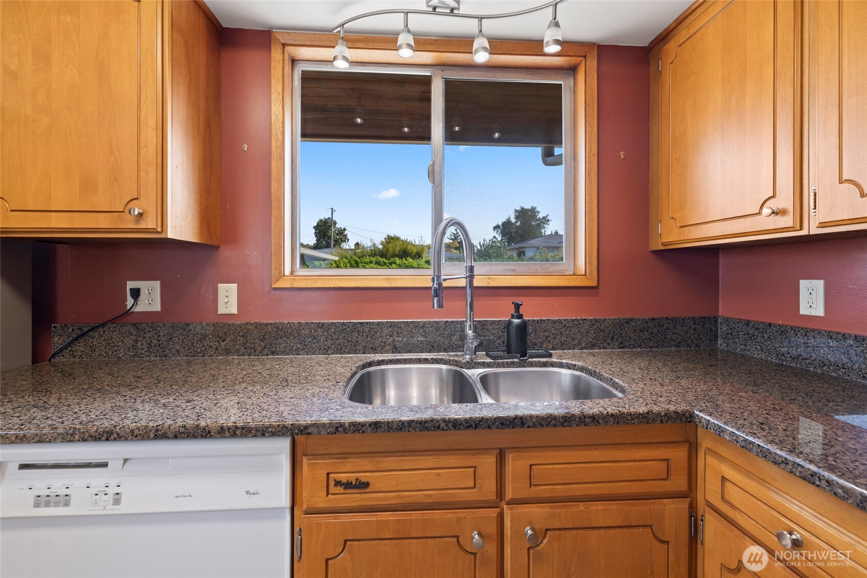 Anacortes, Washington, 98221, United States, 4 Bedrooms Bedrooms, ,2 BathroomsBathrooms,Residential,For Sale,1987437