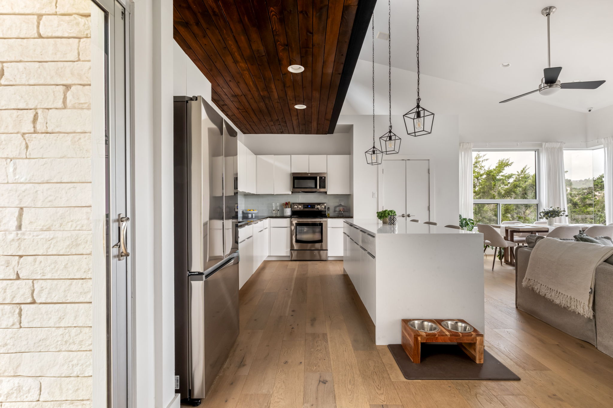  Modern Canyon Retreat Designed for Sunset Living - 物件實景
