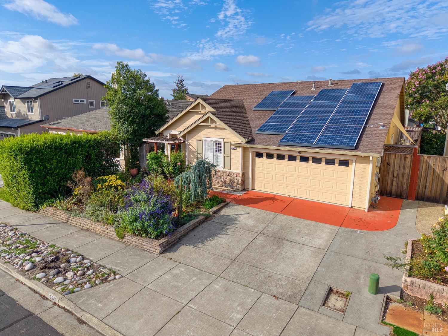 Santa Rosa, California, 95404, United States, 3 Bedrooms Bedrooms, ,2 BathroomsBathrooms,Residential,For Sale,1982129