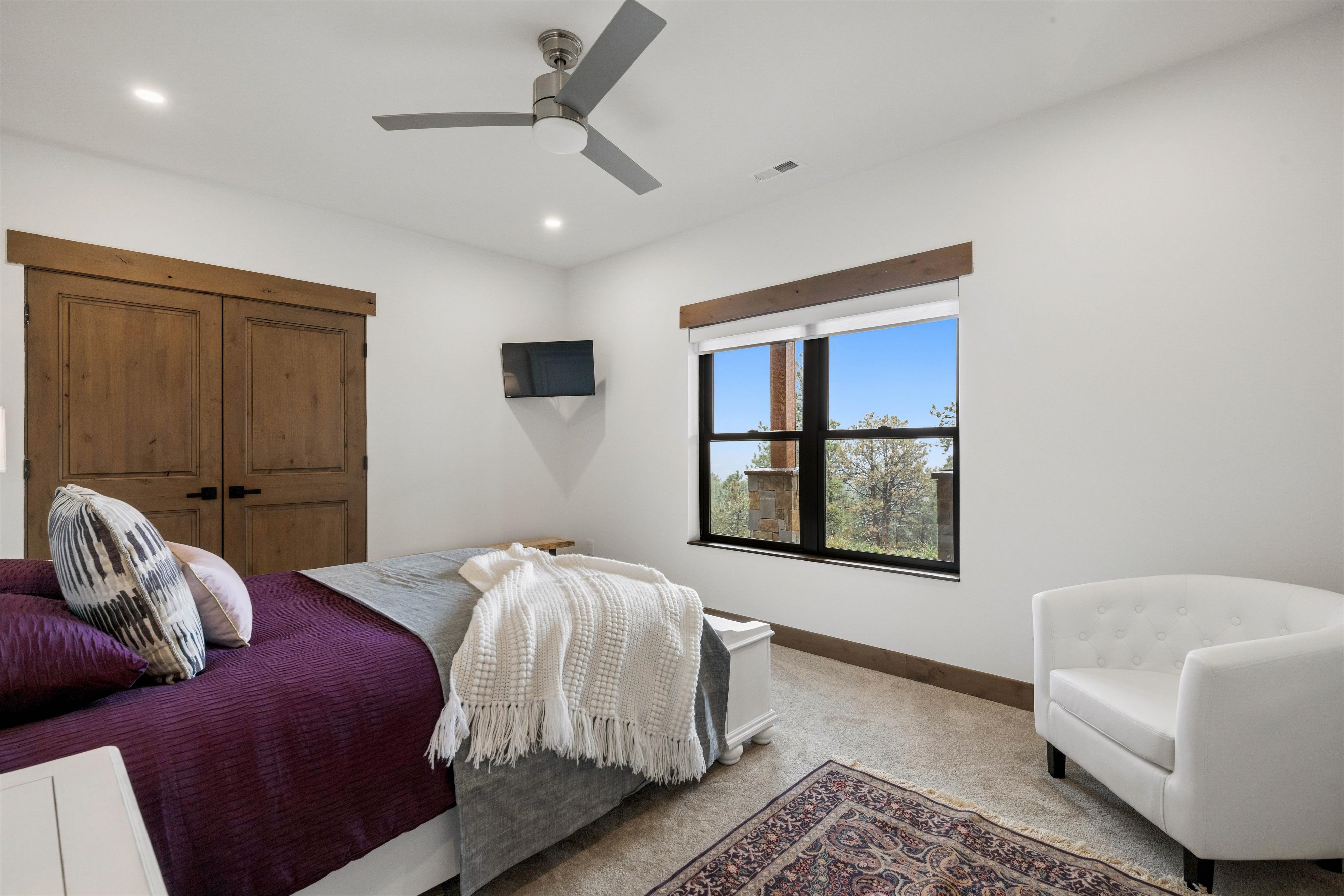  Hiwan Hills Mountain Contemporary with Mt. Blue Sky Views, Chef’s Kitchen & Spa - 物件實景