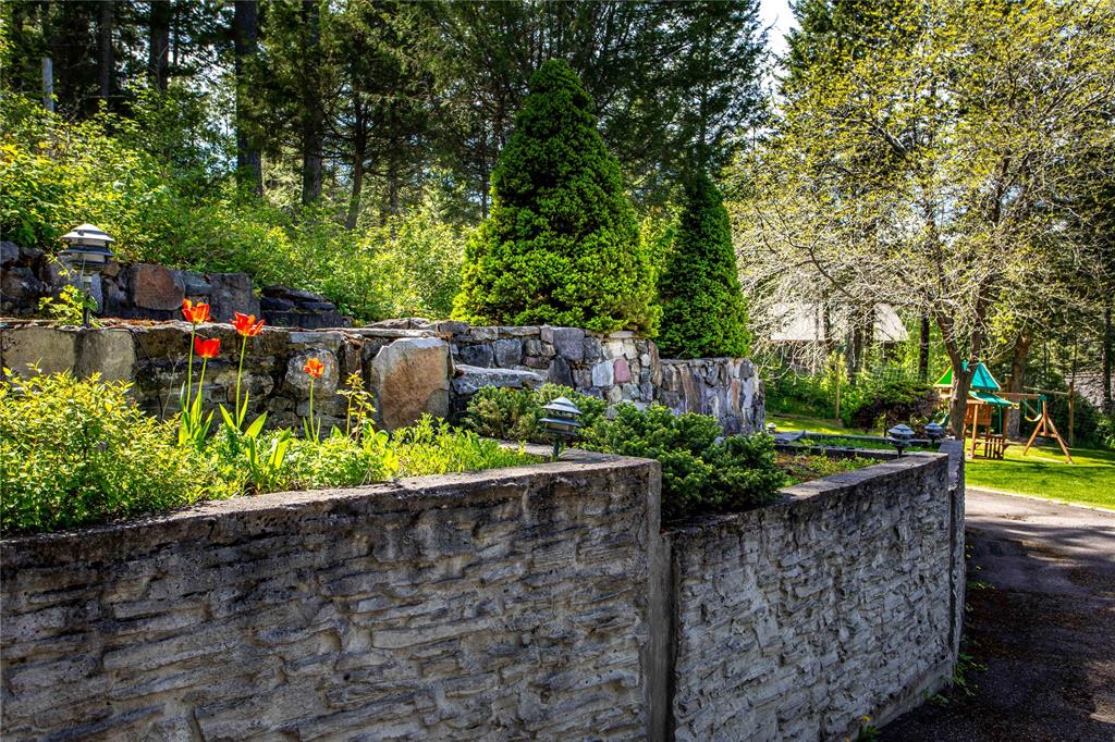 Polson, Montana, 59860, United States, 4 Bedrooms Bedrooms, ,4 BathroomsBathrooms,Residential,For Sale,1984394