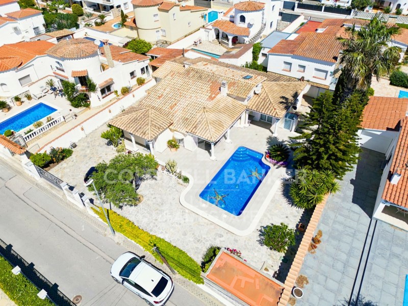 Girona, Empuriabrava, Peni Girona, Empuriabrava, P, Empuriabrava, Catalonia, ES, 5 Bedrooms Bedrooms, ,3 BathroomsBathrooms,Residential,For Sale,Girona, Empuriabrava, Peni Girona, Empuriabrava, P,1623264