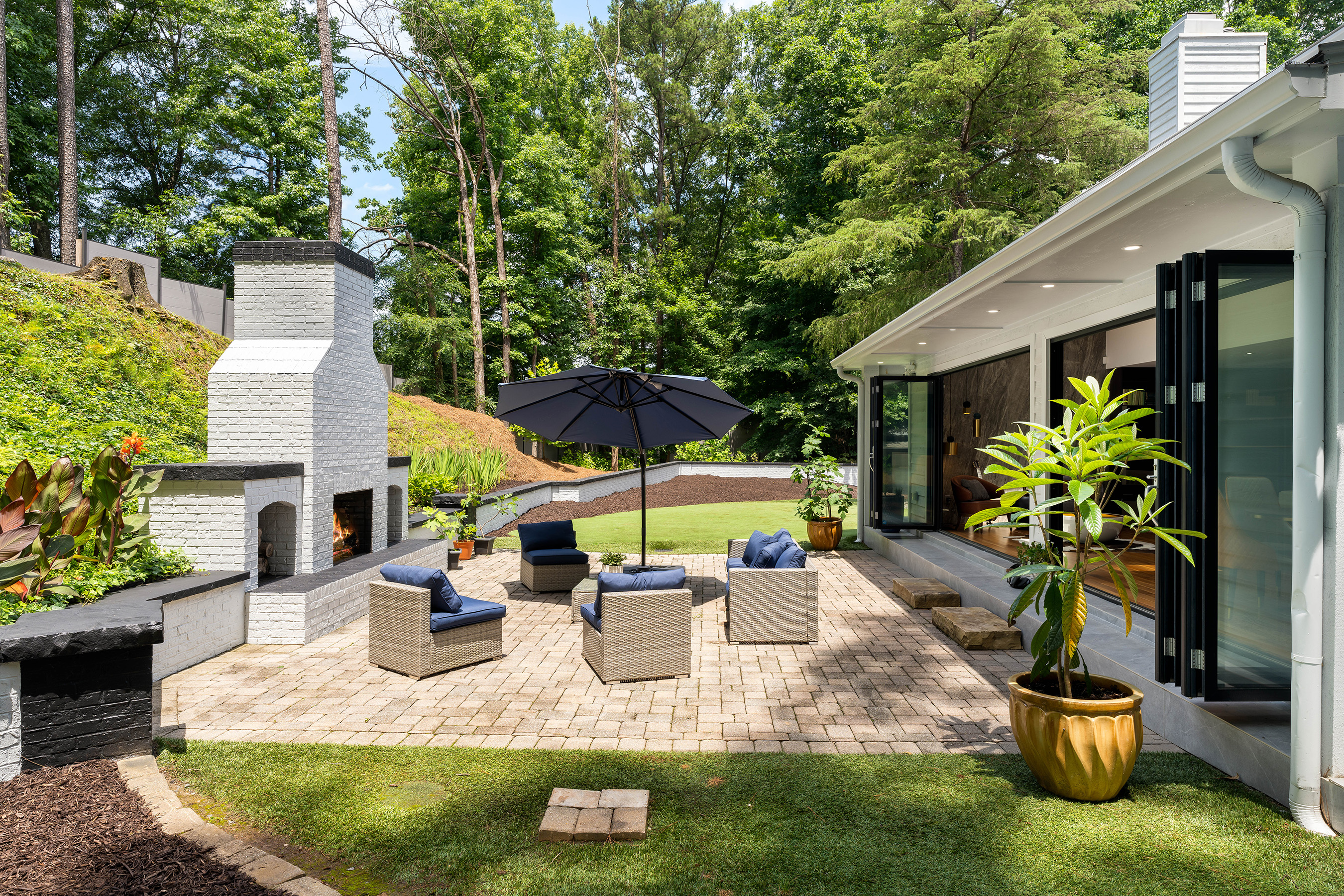  Exceptional Modern-Contemporary Residence on a Rare Double Lot - 物件實景