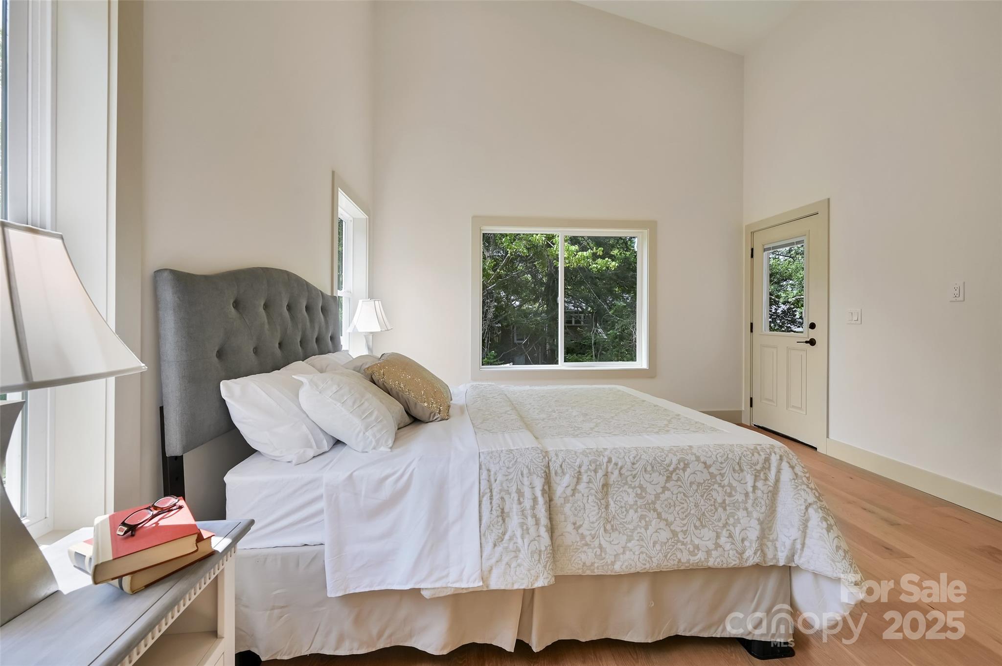 Asheville, North Carolina, 28806, United States, 4 Bedrooms Bedrooms, ,4 BathroomsBathrooms,Residential,For Sale,1837018