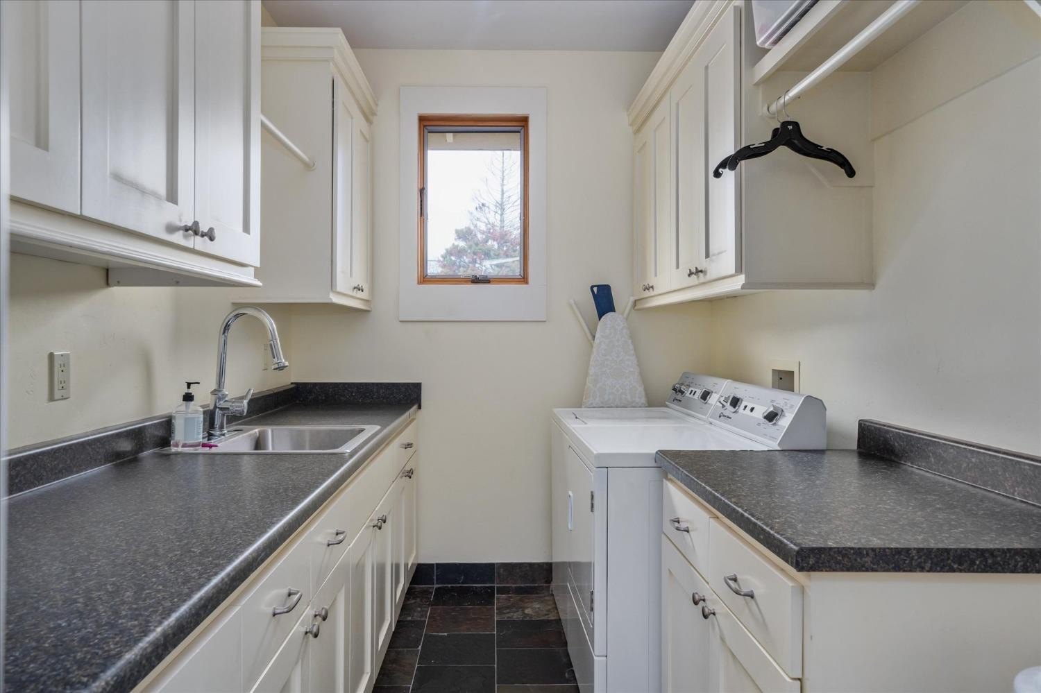 Angels Camp, California, 95222, United States, 3 Bedrooms Bedrooms, ,4 BathroomsBathrooms,Residential,For Sale,1975542