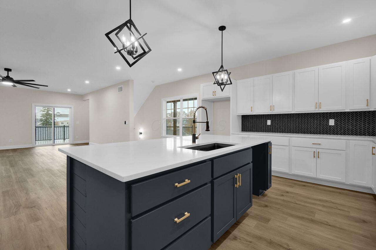 Thornville, Ohio, 43076, United States, 4 Bedrooms Bedrooms, ,4 BathroomsBathrooms,Residential,For Sale,1998970