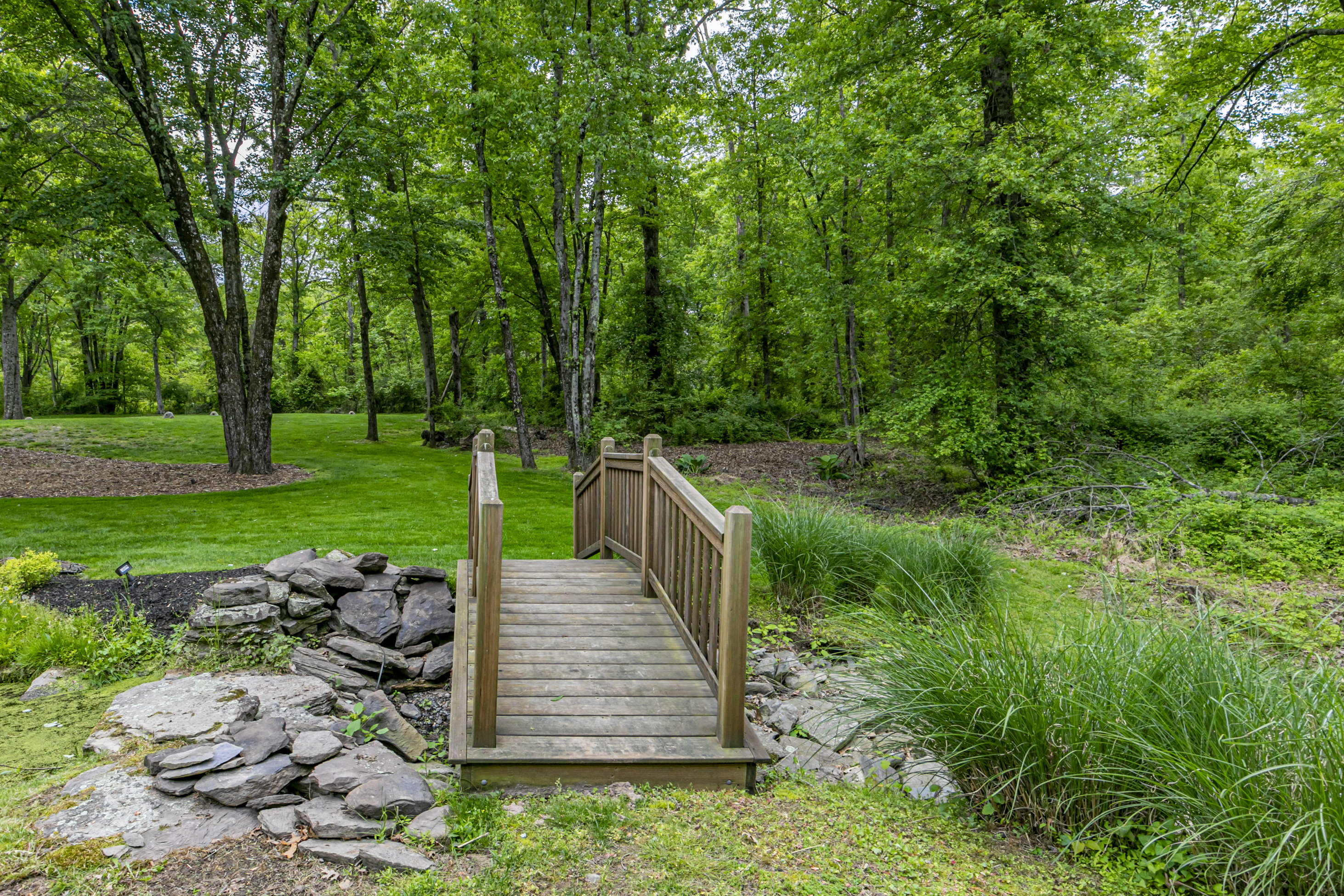  Private 6-Acre Getaway Wrapped in Nature