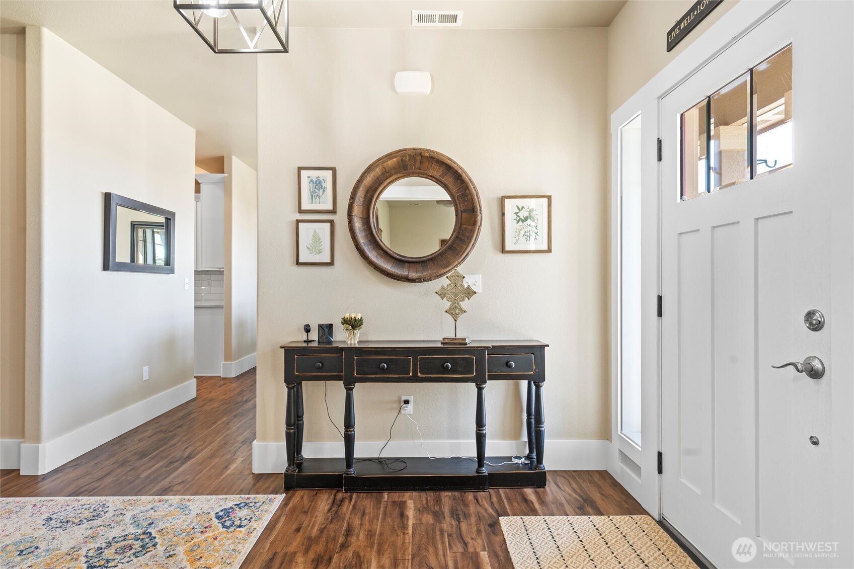 Moses Lake, Washington, 98837, United States, 3 Bedrooms Bedrooms, ,2 BathroomsBathrooms,Residential,For Sale,2002920