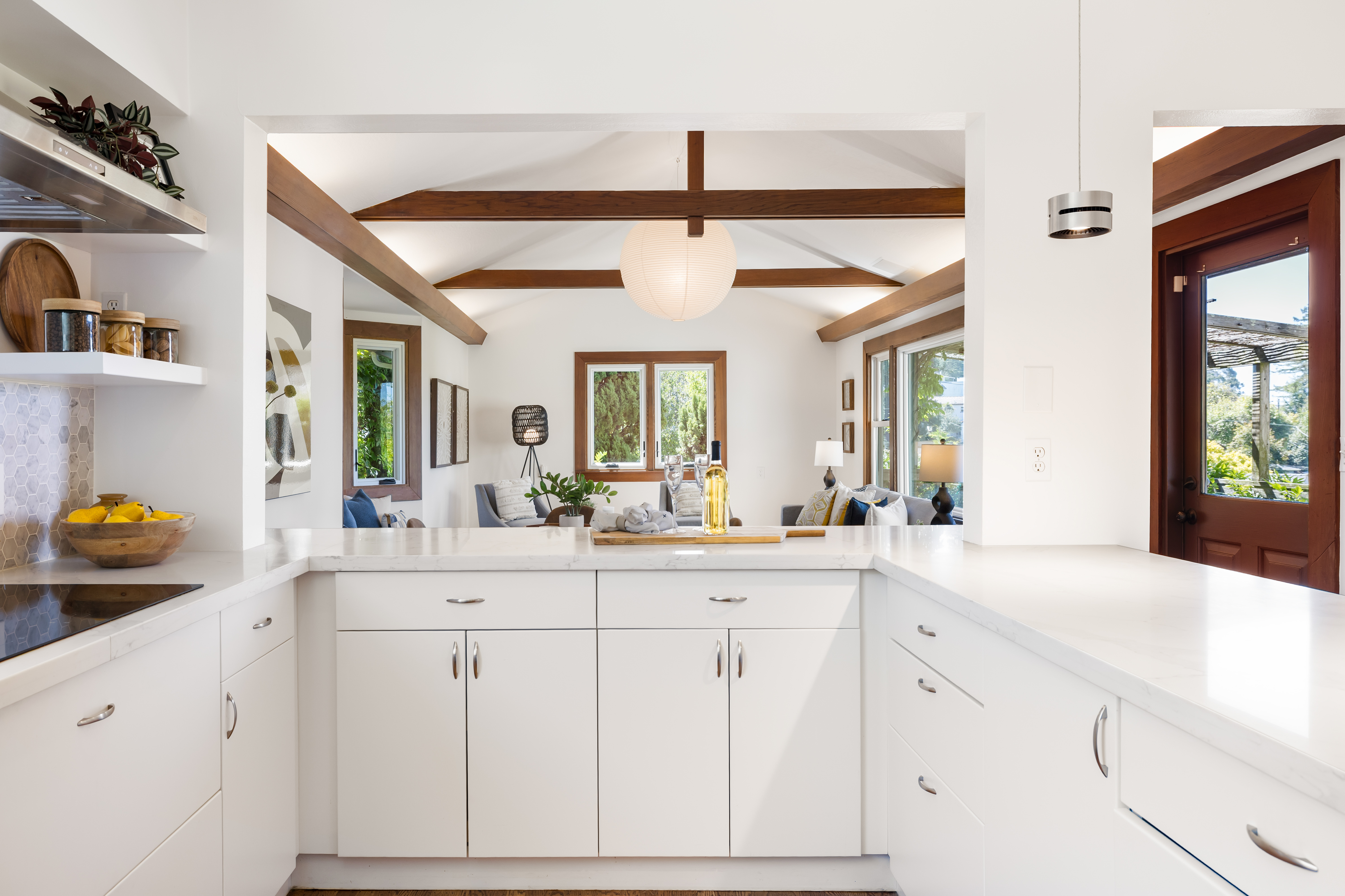  Timeless Berkeley Hills Gem with Spectacular Gardens and Bay Views - 物件實景