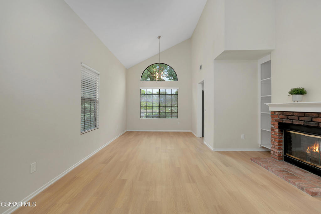 Agoura Hills, California, 91301, United States, 3 Bedrooms Bedrooms, ,3 BathroomsBathrooms,Residential,For Sale,1989584