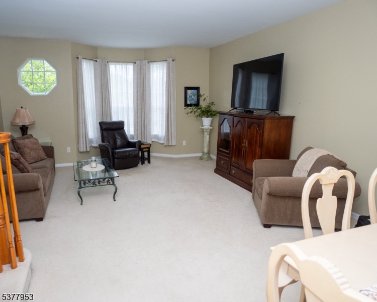 Raritan Twp., New Jersey, 08822, United States, 3 Bedrooms Bedrooms, ,3 BathroomsBathrooms,Residential,For Sale,1913482