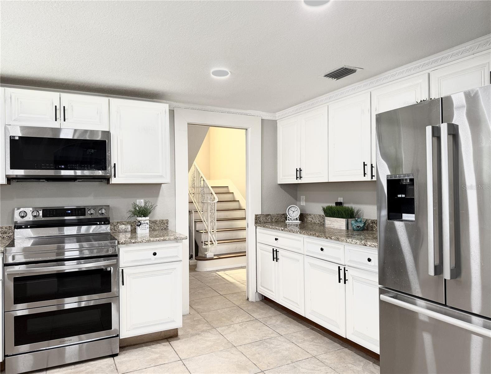 Temple Terrace, Florida, 33637, United States, 3 Bedrooms Bedrooms, ,4 BathroomsBathrooms,Residential,For Sale,1982268