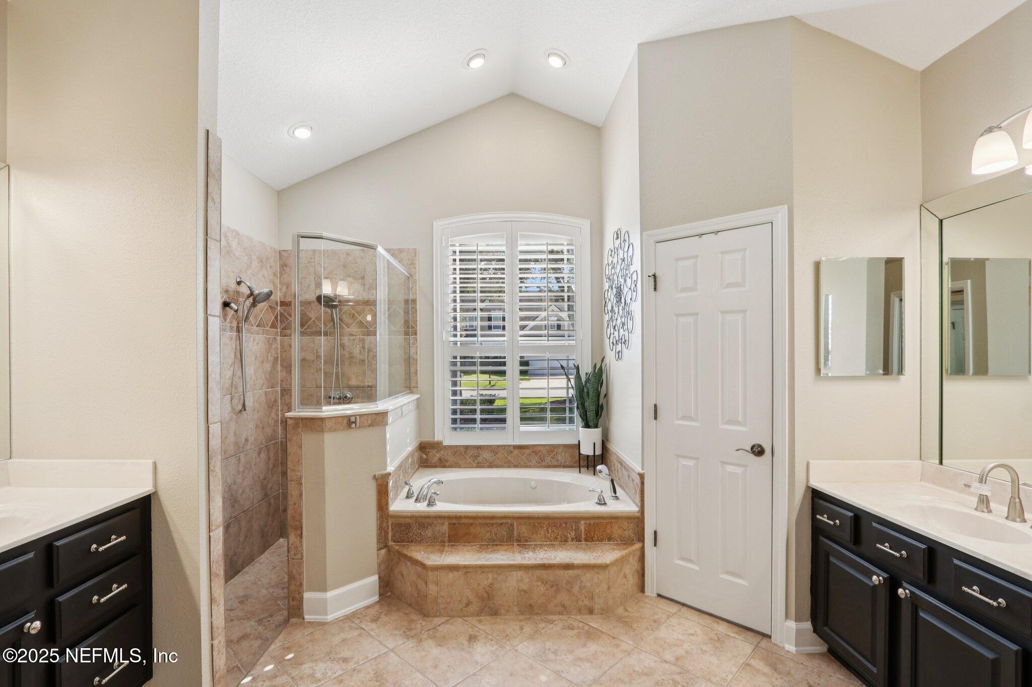 Fleming Island, Florida, 32003, United States, 5 Bedrooms Bedrooms, ,5 BathroomsBathrooms,Residential,For Sale,1988332