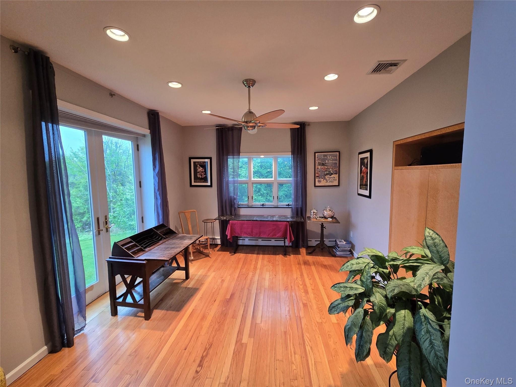 Washingtonville, New York, 10992, United States, 4 Bedrooms Bedrooms, ,4 BathroomsBathrooms,Residential,For Sale,2017576