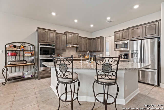 Converse, Texas, 78109, United States, 5 Bedrooms Bedrooms, ,5 BathroomsBathrooms,Residential,For Sale,1878949