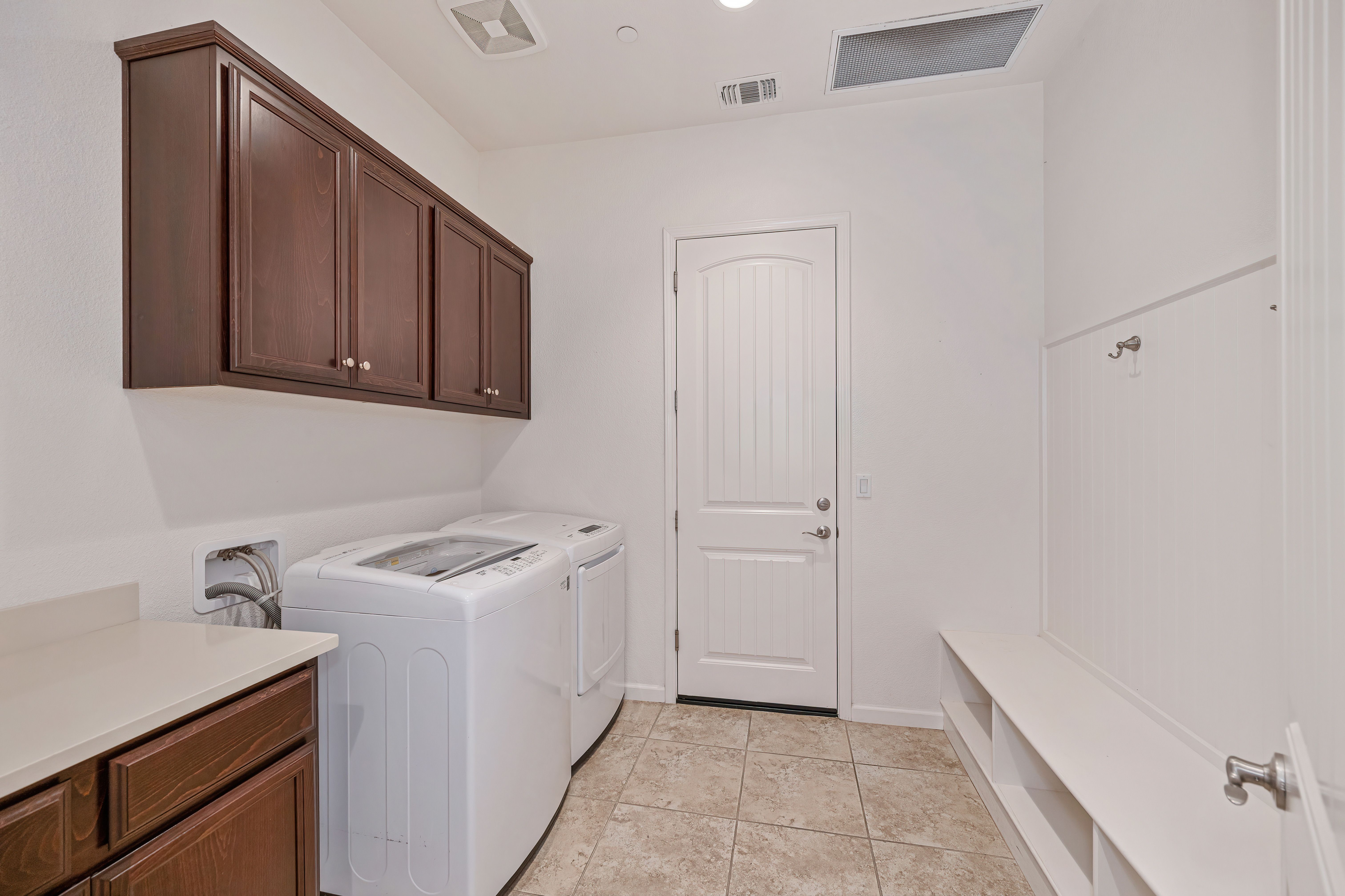  3911 Don River Lane, Sacramento, CA 95834 - 物件實景