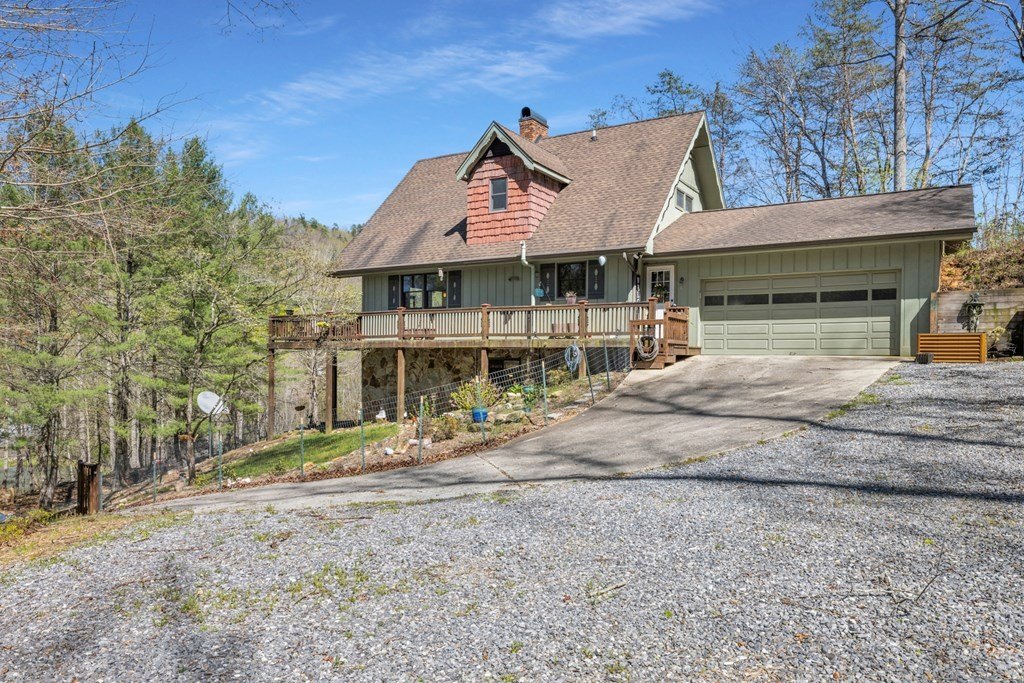 Hayesville, North Carolina, 28904, United States, 3 Bedrooms Bedrooms, ,3 BathroomsBathrooms,Residential,For Sale,1834730