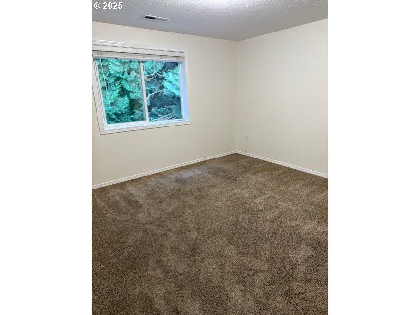 Ridgefield, Washington, 98642, United States, 4 Bedrooms Bedrooms, ,2 BathroomsBathrooms,Residential,For Sale,1965186