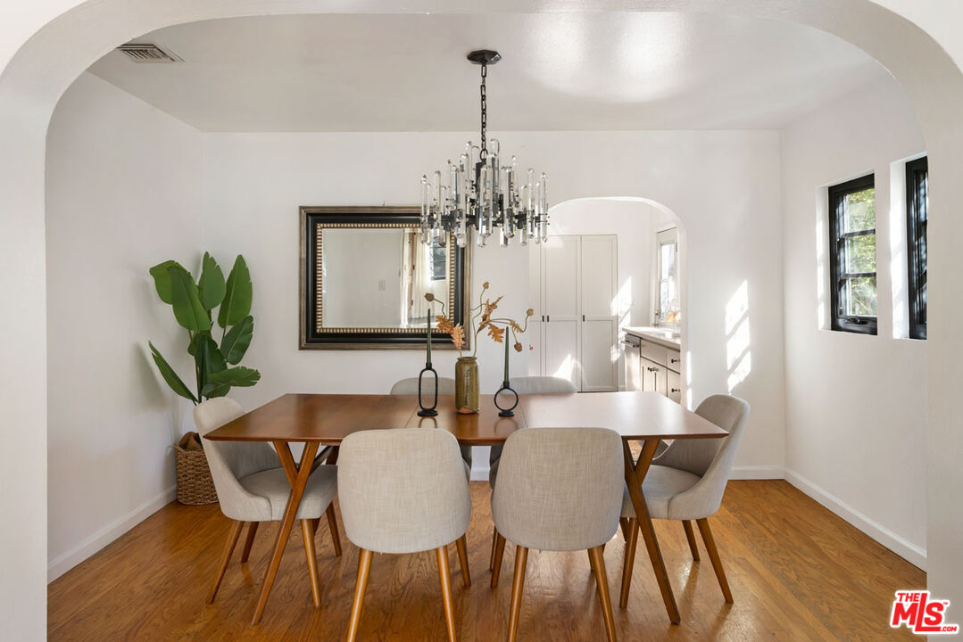 Los Angeles, California, 90026, United States, 3 Bedrooms Bedrooms, ,3 BathroomsBathrooms,Residential,For Sale,2003462