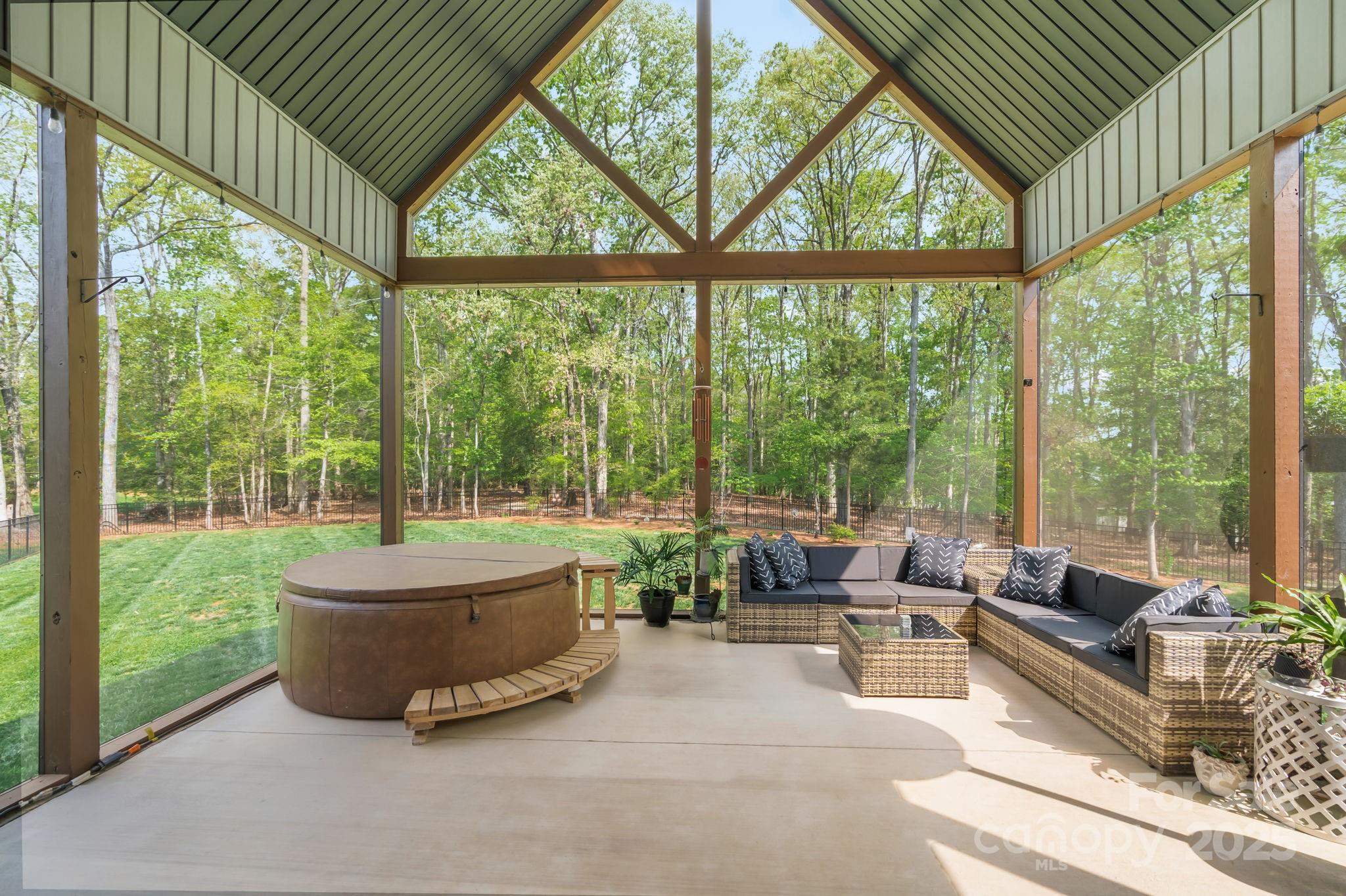 Lexington, North Carolina, 27292, United States, 4 Bedrooms Bedrooms, ,3 BathroomsBathrooms,Residential,For Sale,1847027