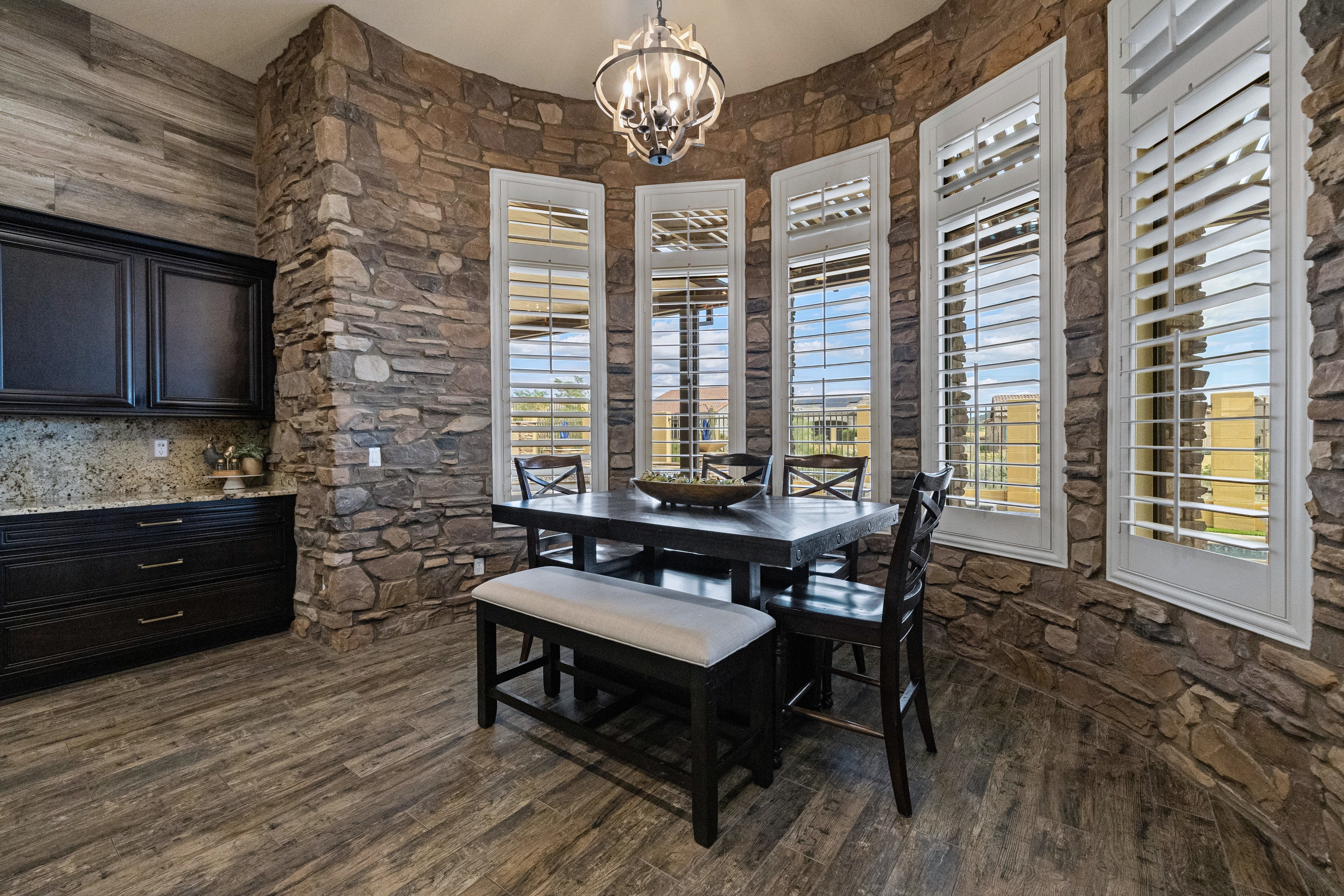 2325 N Atwood Cir  Mesa, AZ - 物件實景