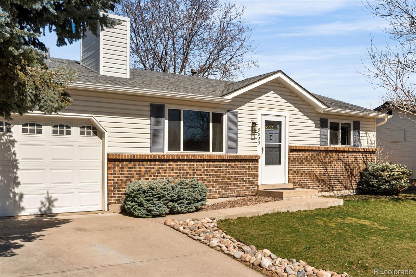 Littleton, Colorado, 80123, United States, 3 Bedrooms Bedrooms, ,1 BathroomBathrooms,Residential,For Sale,1766887