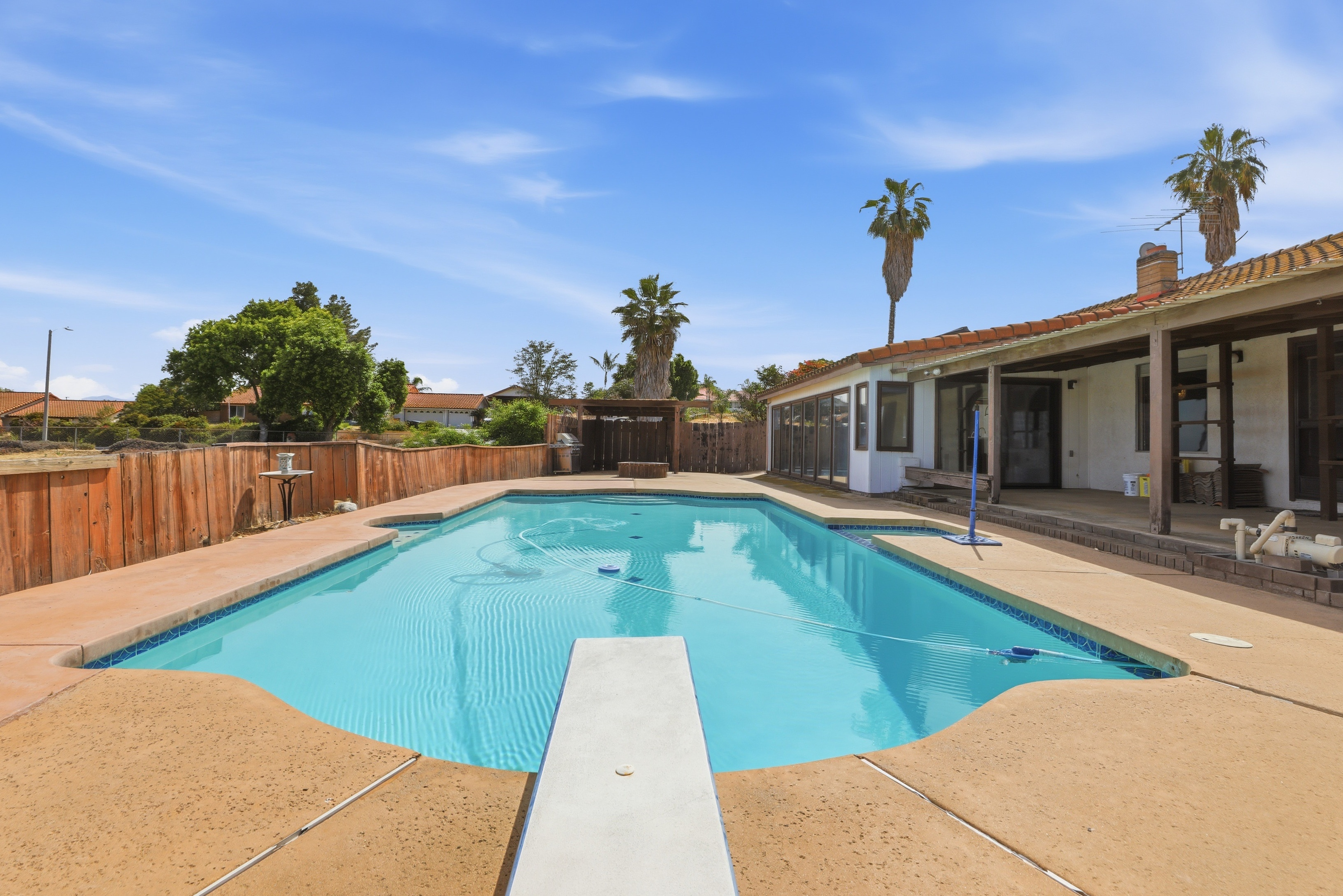  17652 Calle Del Corral, Riverside, CA 92504 - 物件實景