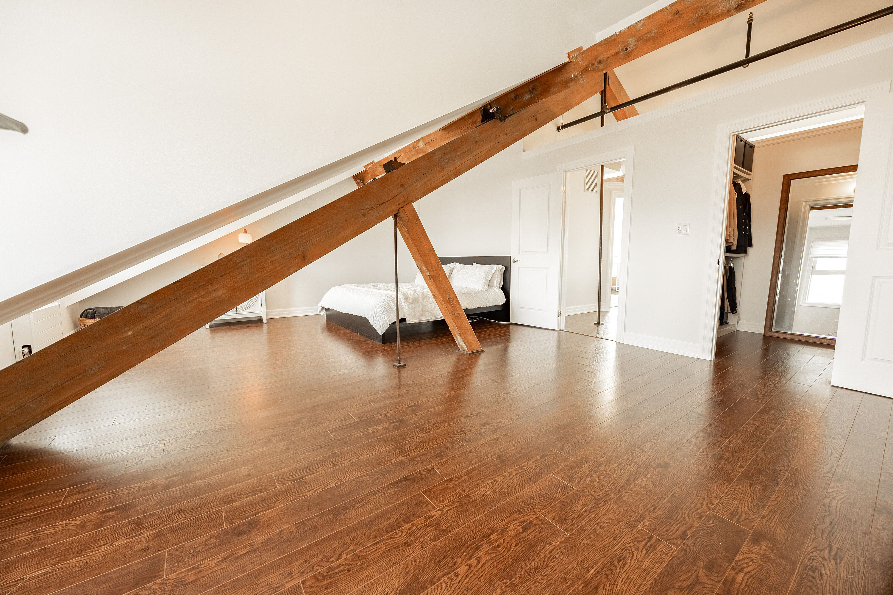  Brick & Beam Penthouse - 物件實景