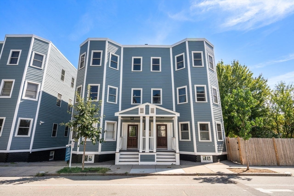Boston, Massachusetts, 02125, United States, 2 Bedrooms Bedrooms, ,1 BathroomBathrooms,Residential,For Sale,1940367