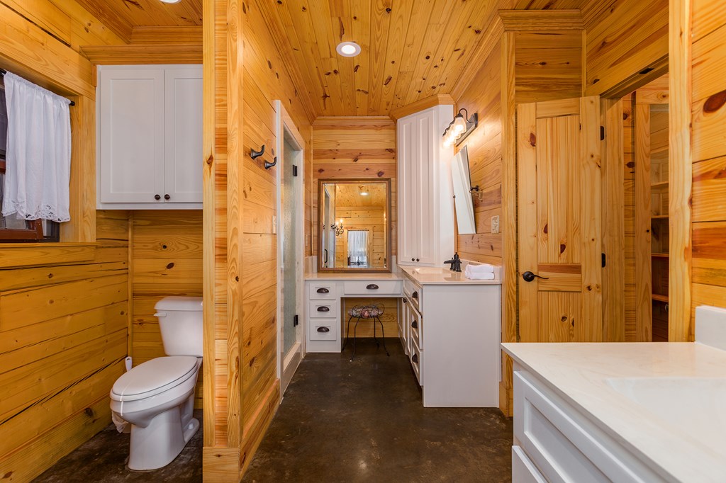 Huntington, Texas, 75949, United States, 3 Bedrooms Bedrooms, ,2 BathroomsBathrooms,Residential,For Sale,2002492