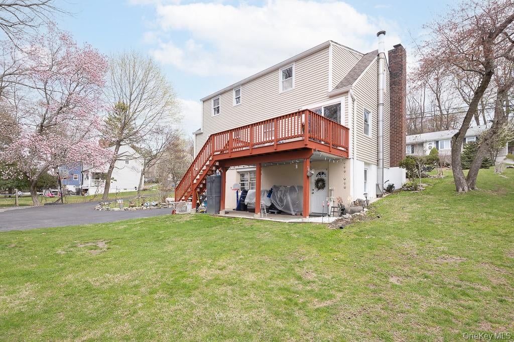 White Plains, New York, 10607, United States, 4 Bedrooms Bedrooms, ,2 BathroomsBathrooms,Residential,For Sale,1986046