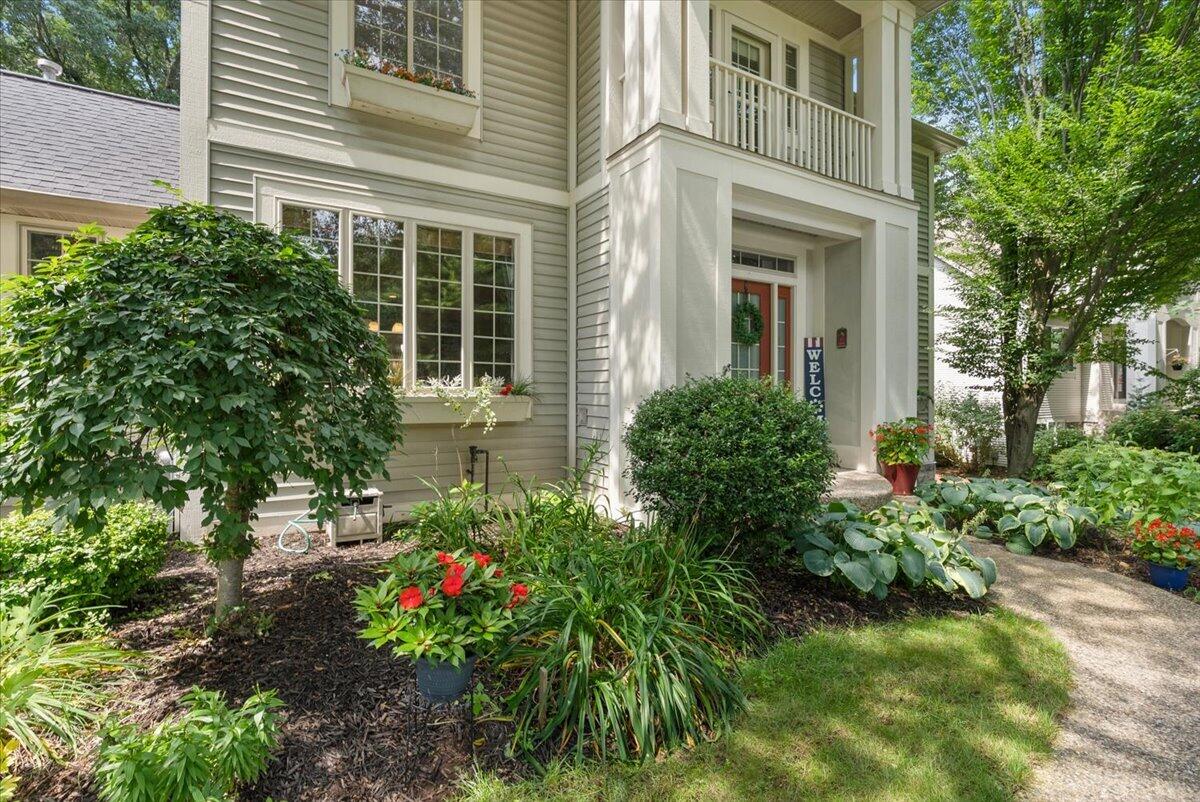 Brookwind Dr, Holland, MI 49424 #1