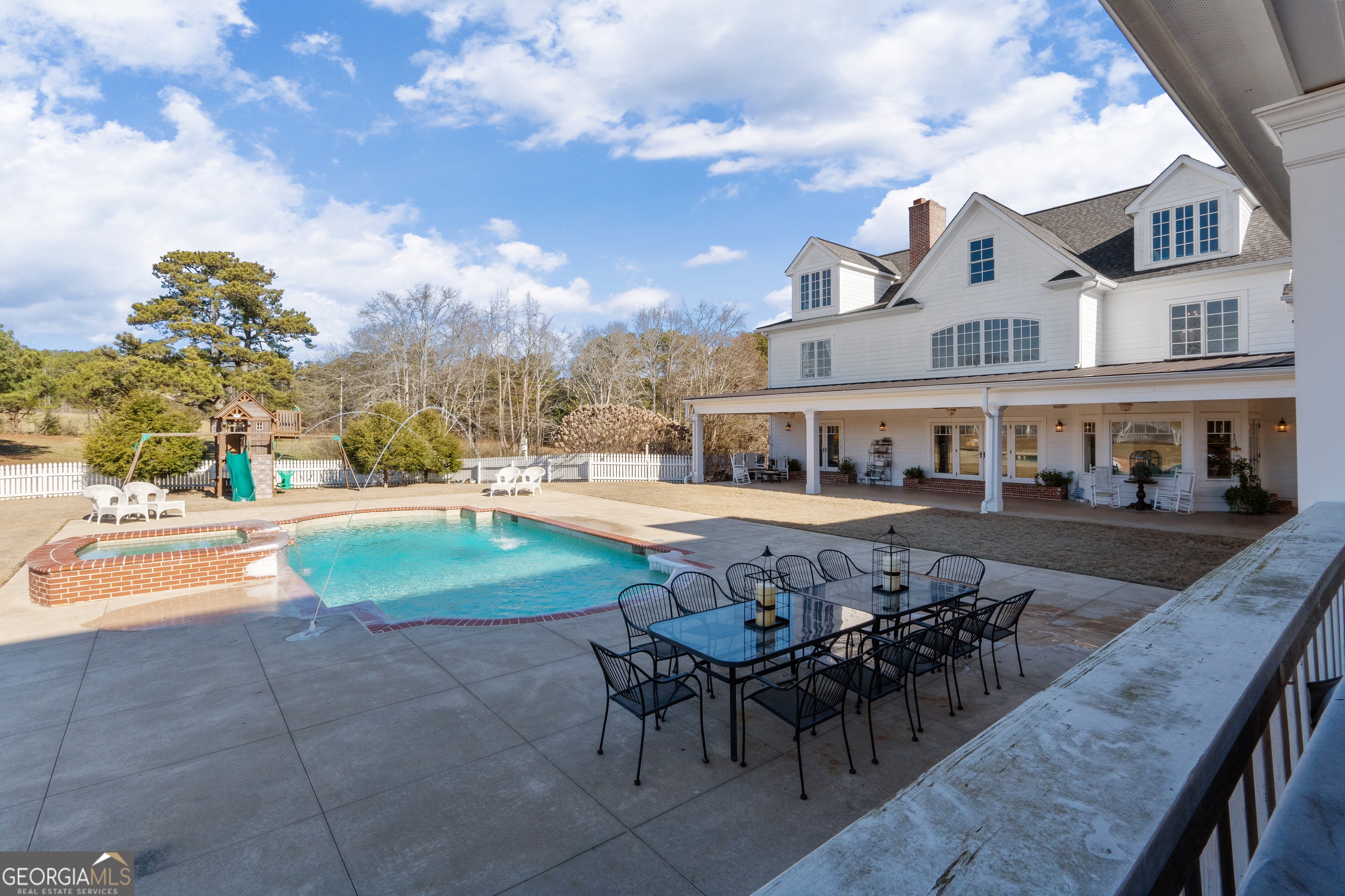 Roopville, Georgia, 30170, United States, 5 Bedrooms Bedrooms, ,5 BathroomsBathrooms,Residential,For Sale,2014555