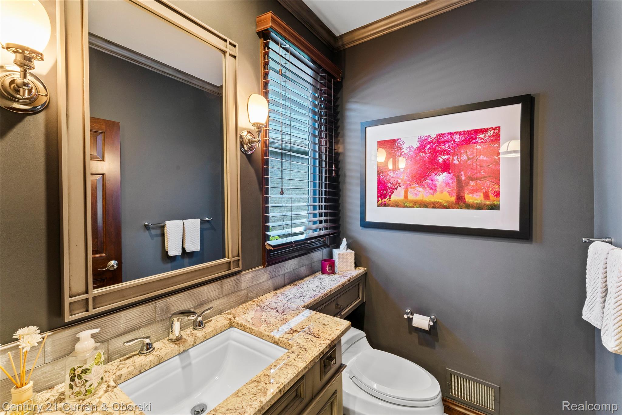 Commerce Charter Township, Michigan, 48382, United States, 4 Bedrooms Bedrooms, ,5 BathroomsBathrooms,Residential,For Sale,1974674