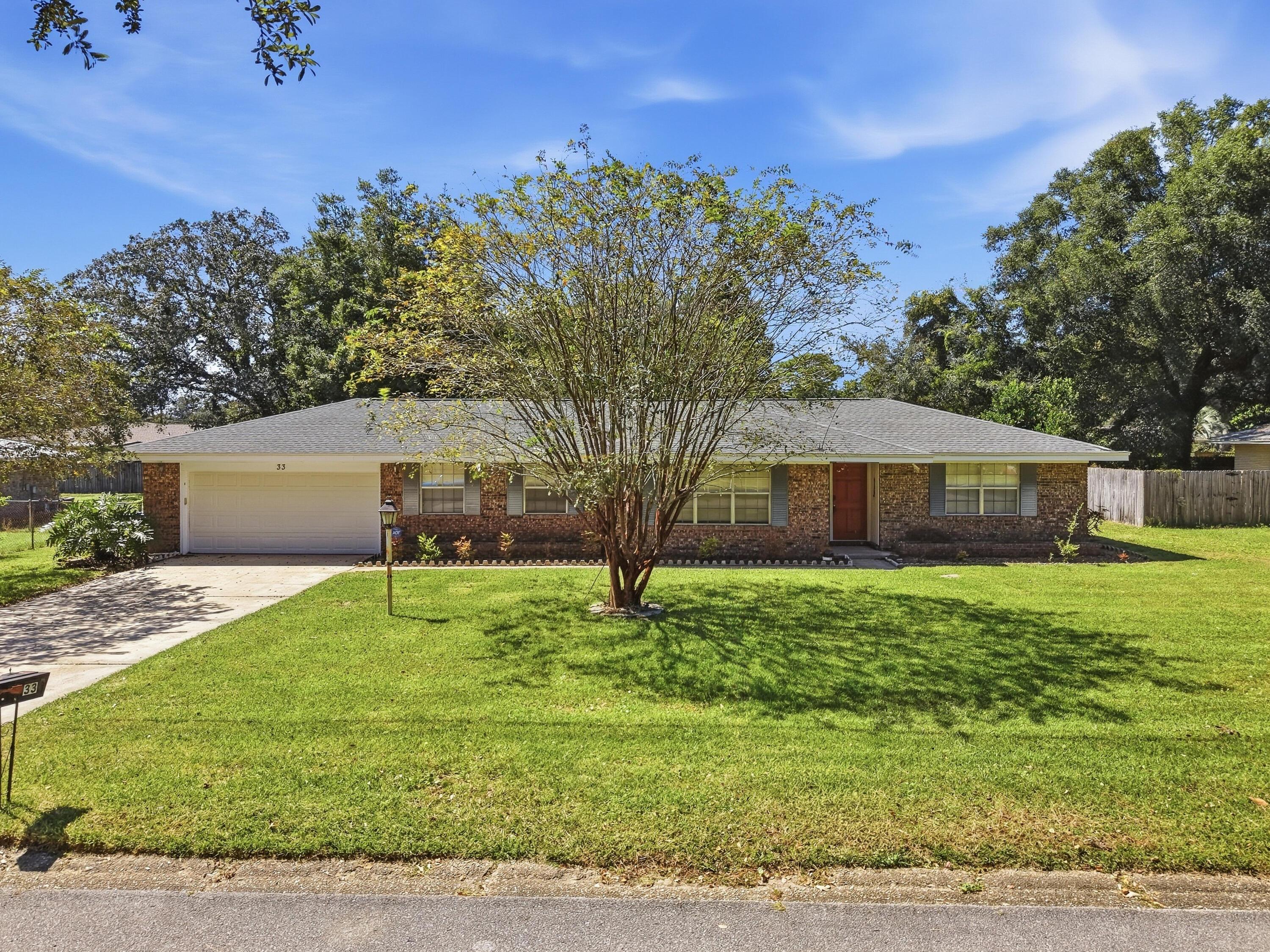 James Dr, Shalimar, FL 32579