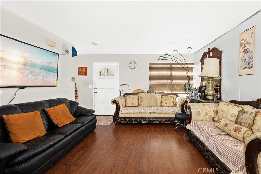 Gardena, California, 90247, United States, 3 Bedrooms Bedrooms, ,3 BathroomsBathrooms,Residential,For Sale,1974753