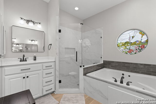 Boerne, Texas, 78006, United States, 4 Bedrooms Bedrooms, ,4 BathroomsBathrooms,Residential,For Sale,1891187