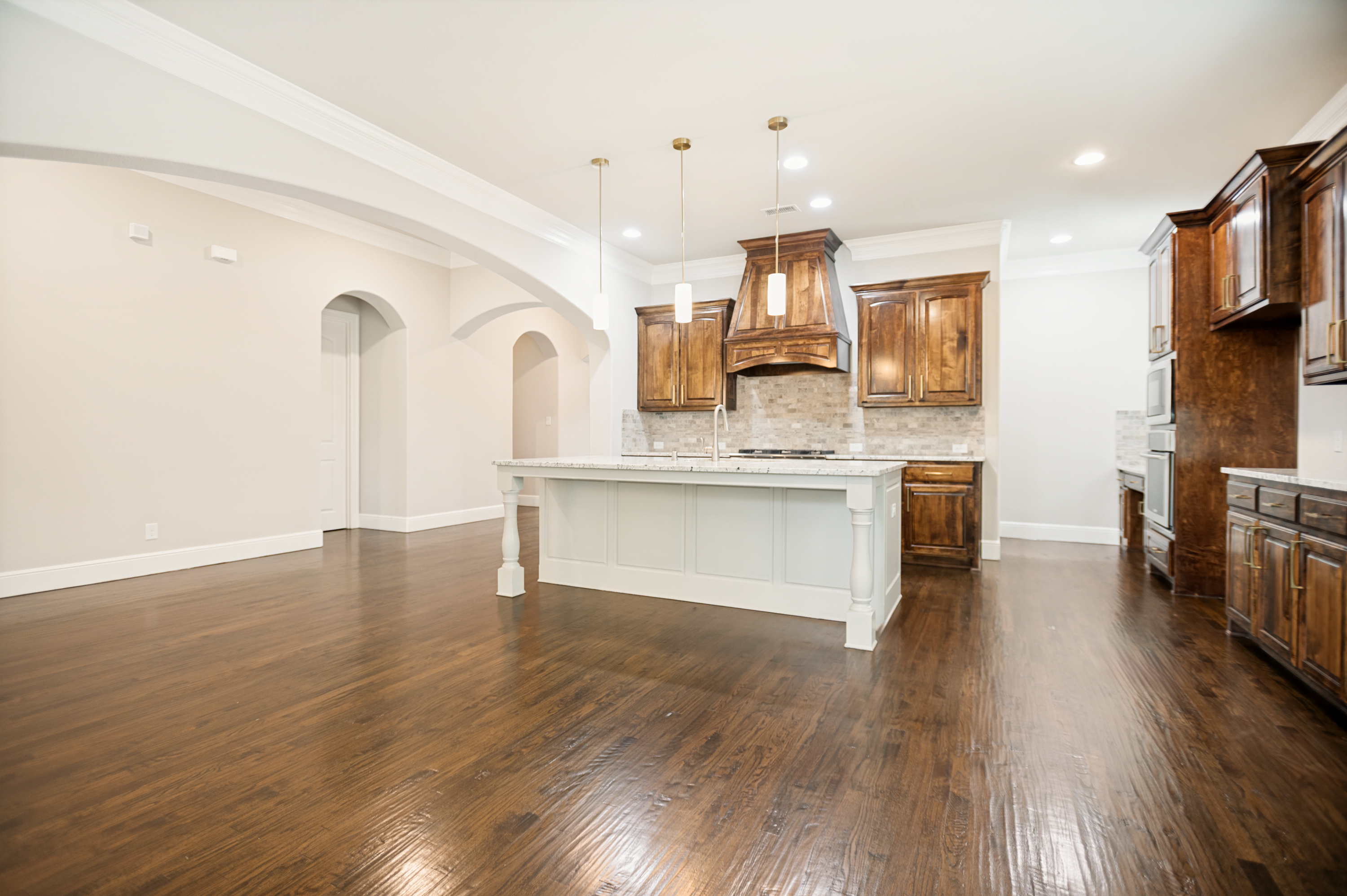  Beautiful One-Story Home is Refreshed and Move-in Ready - 物件實景