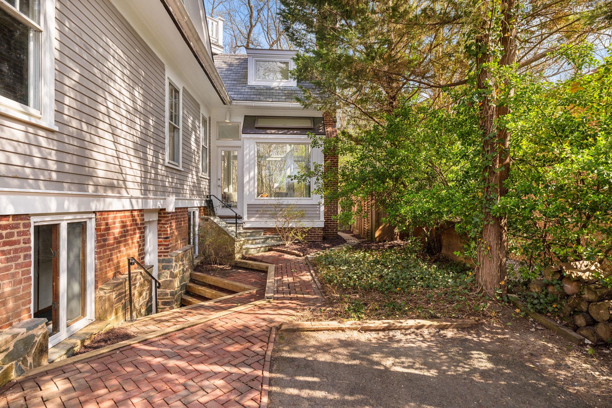  2333 Nebraska Avenue NW, Washington, DC, 20016 - 物件實景