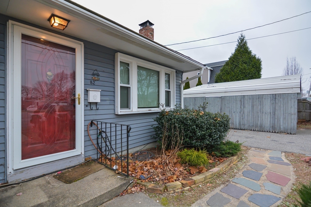 Woburn, Massachusetts, 01801, United States, 2 Bedrooms Bedrooms, ,1 BathroomBathrooms,Residential,For Sale,2002541