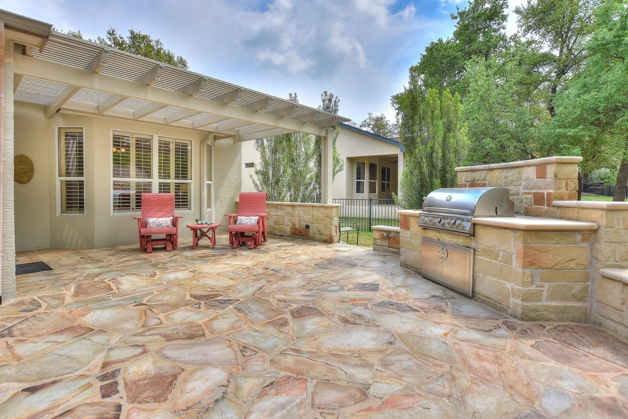 Georgetown, Texas, 78633, United States, 2 Bedrooms Bedrooms, ,2 BathroomsBathrooms,Residential,For Sale,1977670