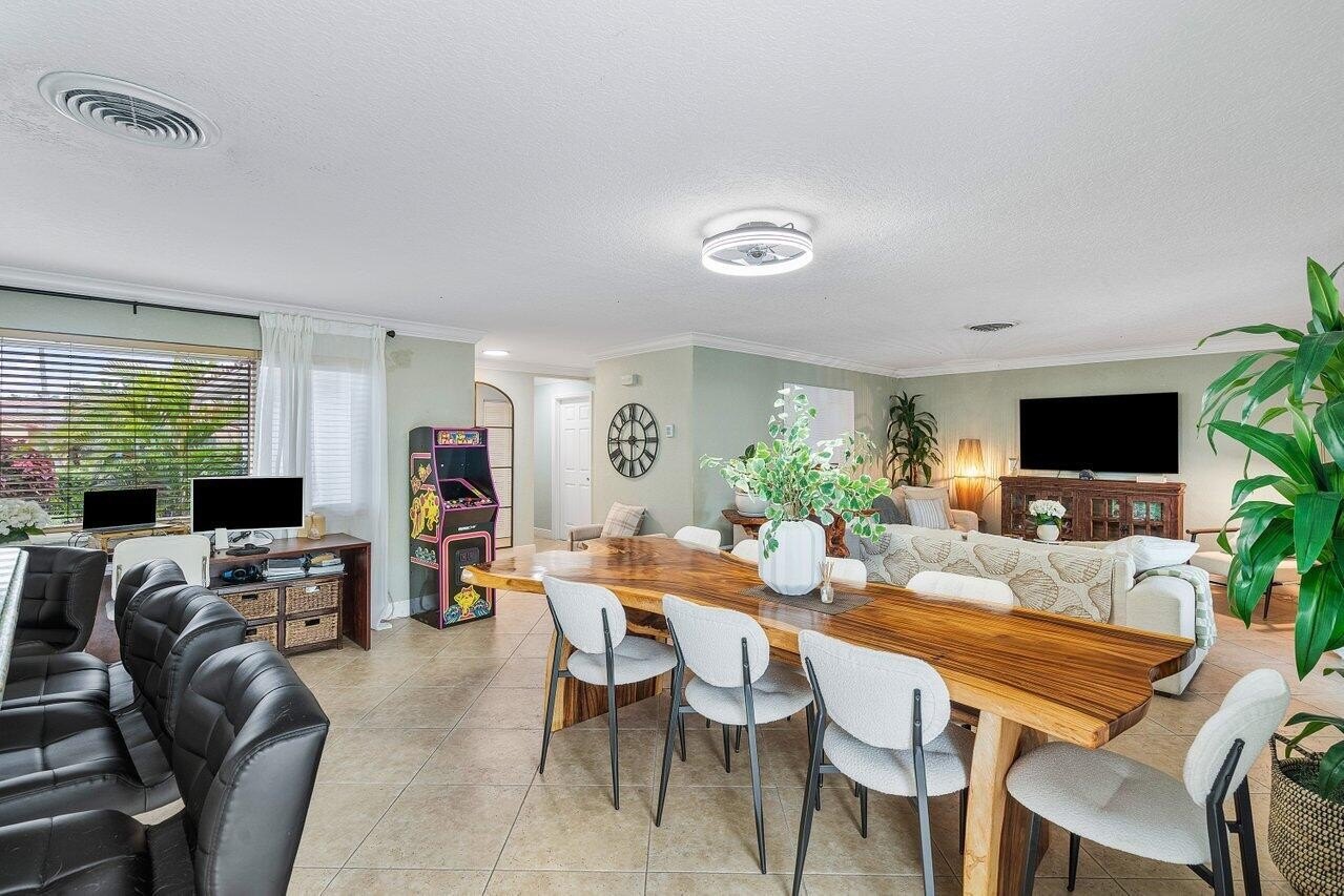 Pompano Beach, Florida, 33060, United States, 3 Bedrooms Bedrooms, ,2 BathroomsBathrooms,Residential,For Sale,1973845