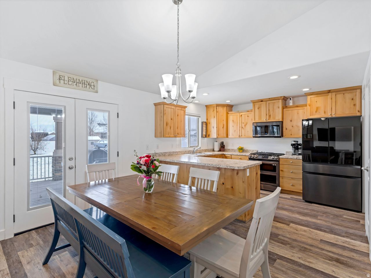 Grantsville, Utah, 84029, United States, 6 Bedrooms Bedrooms, ,3 BathroomsBathrooms,Residential,For Sale,2003482