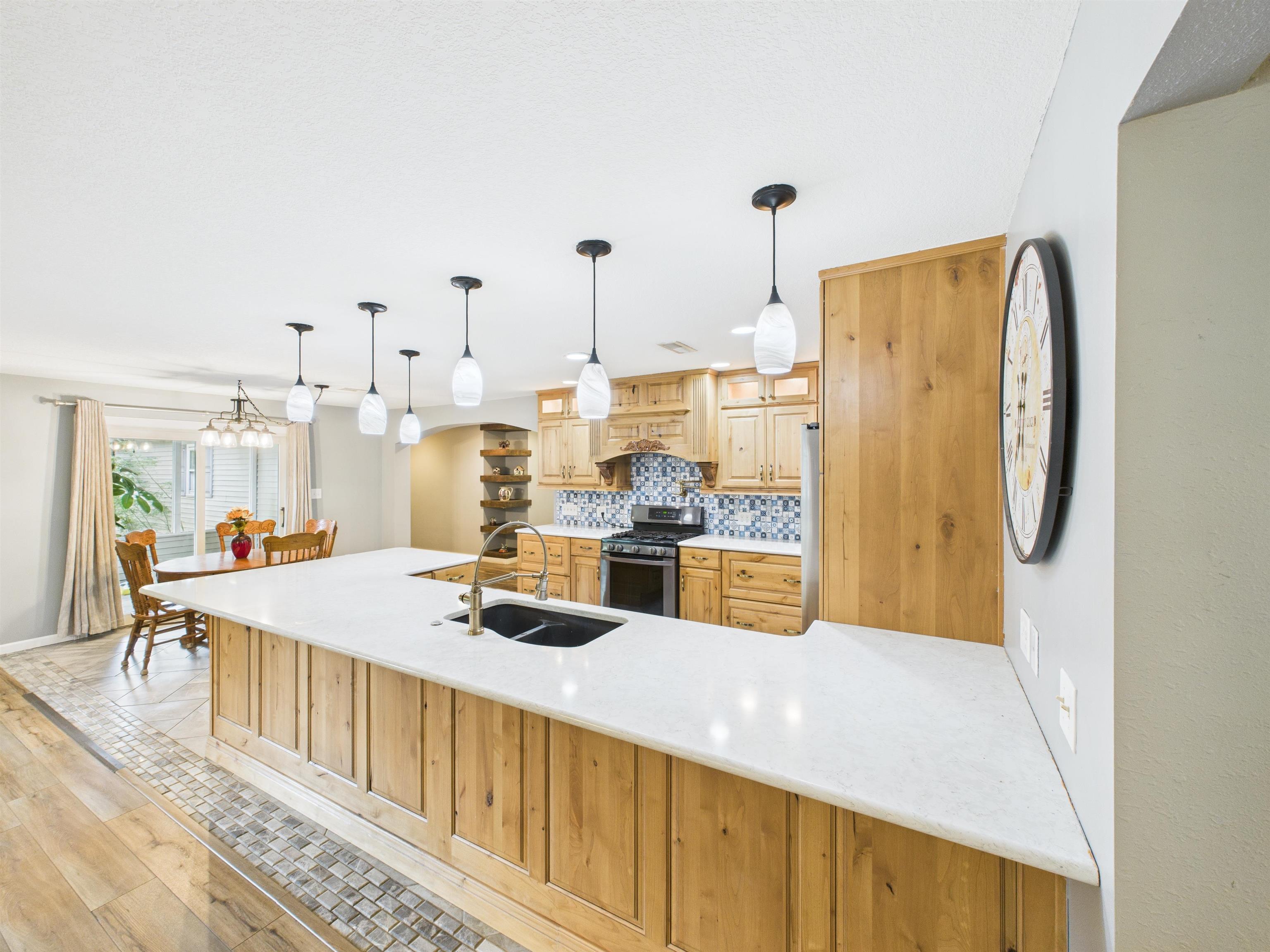 Markle, Indiana, 46770, United States, 3 Bedrooms Bedrooms, ,3 BathroomsBathrooms,Residential,For Sale,1926546